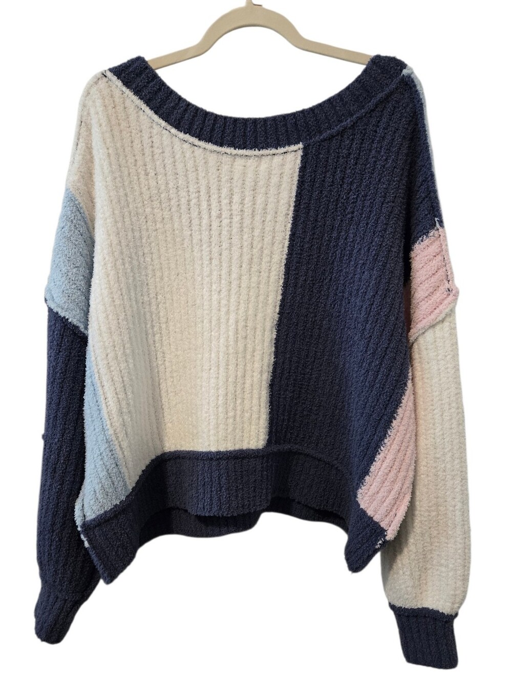 POL Colorblock V-Neck Patchwork Colorblock Sweater - Picture 2 of 5